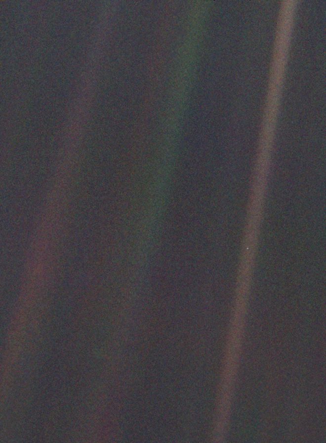 Pale Blue Dot.jpg